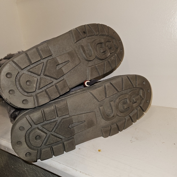 WOMEN'S AUTHENTIC UGGS ULTRA TALL GRAYl #5359  BOOTS  SIZE 9 W/ BEADS - Picture 8 of 13